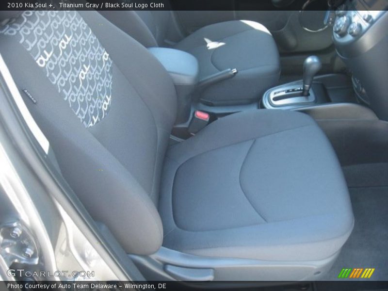 Titanium Gray / Black Soul Logo Cloth 2010 Kia Soul +