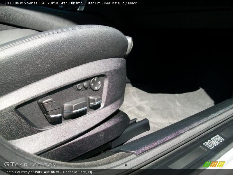 Controls of 2010 5 Series 550i xDrive Gran Turismo