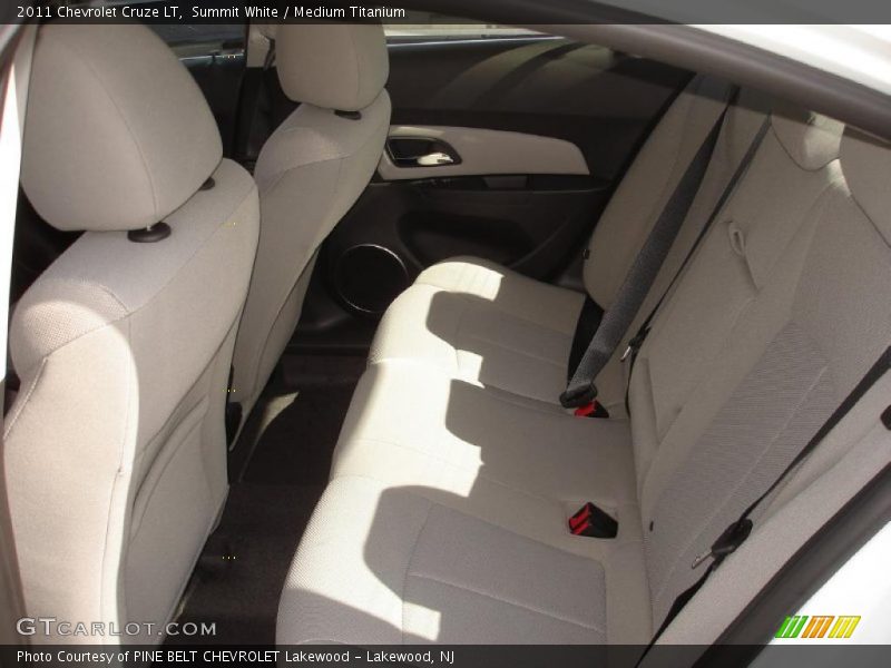 Summit White / Medium Titanium 2011 Chevrolet Cruze LT