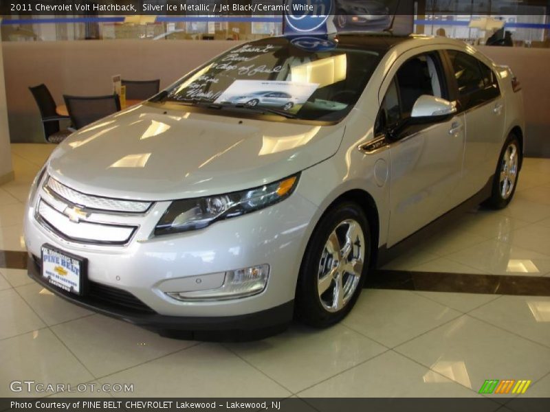 Front 3/4 View of 2011 Volt Hatchback