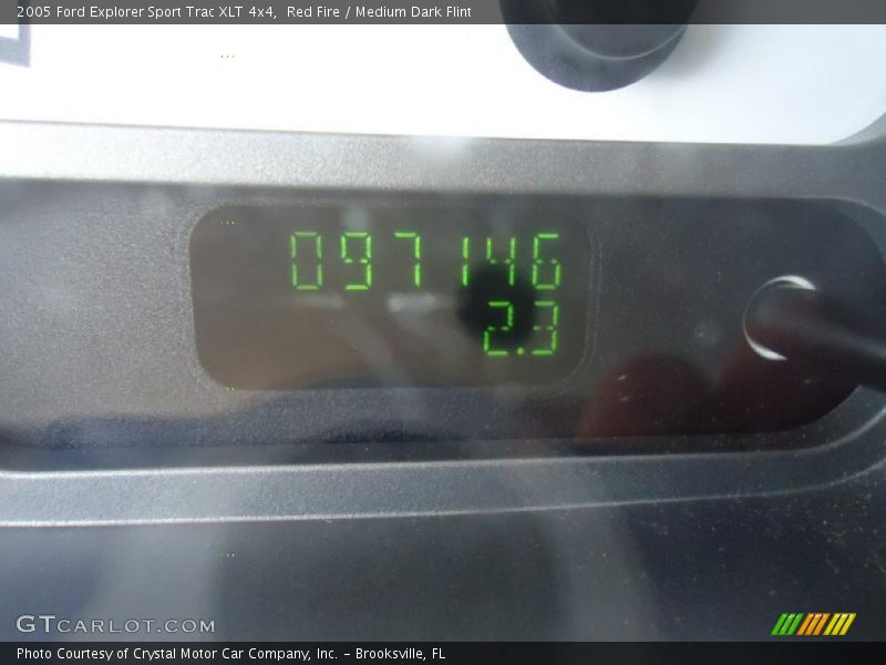 Red Fire / Medium Dark Flint 2005 Ford Explorer Sport Trac XLT 4x4