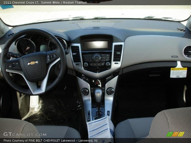 Summit White / Medium Titanium 2011 Chevrolet Cruze LT