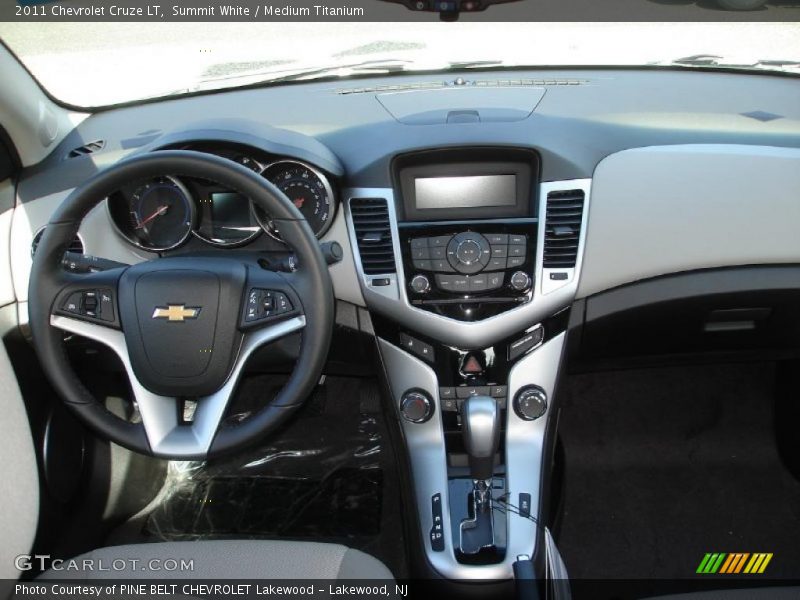 Summit White / Medium Titanium 2011 Chevrolet Cruze LT