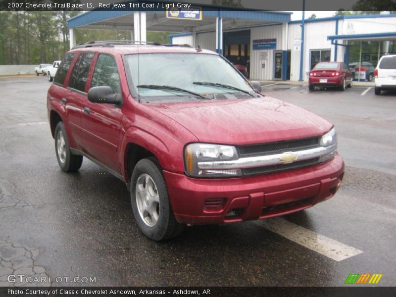 Red Jewel Tint Coat / Light Gray 2007 Chevrolet TrailBlazer LS