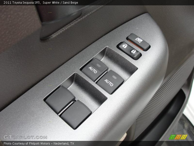 Super White / Sand Beige 2011 Toyota Sequoia SR5