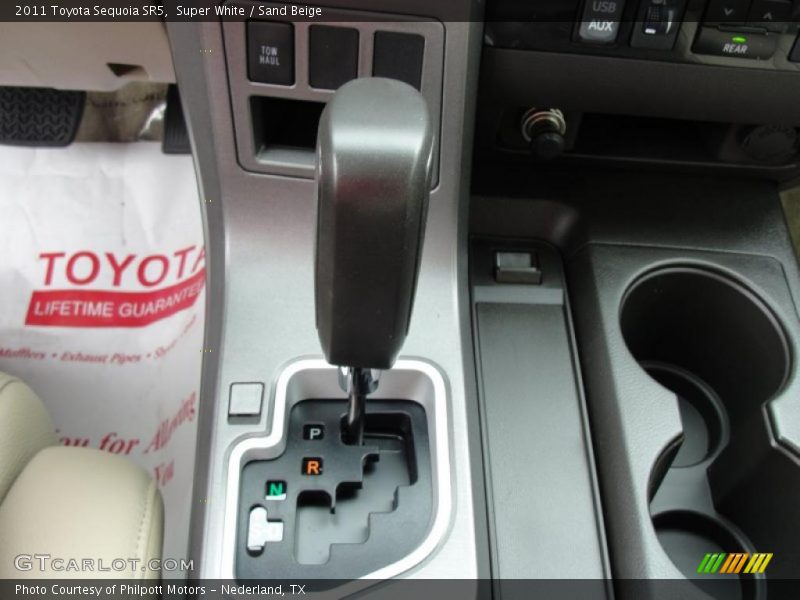 Super White / Sand Beige 2011 Toyota Sequoia SR5