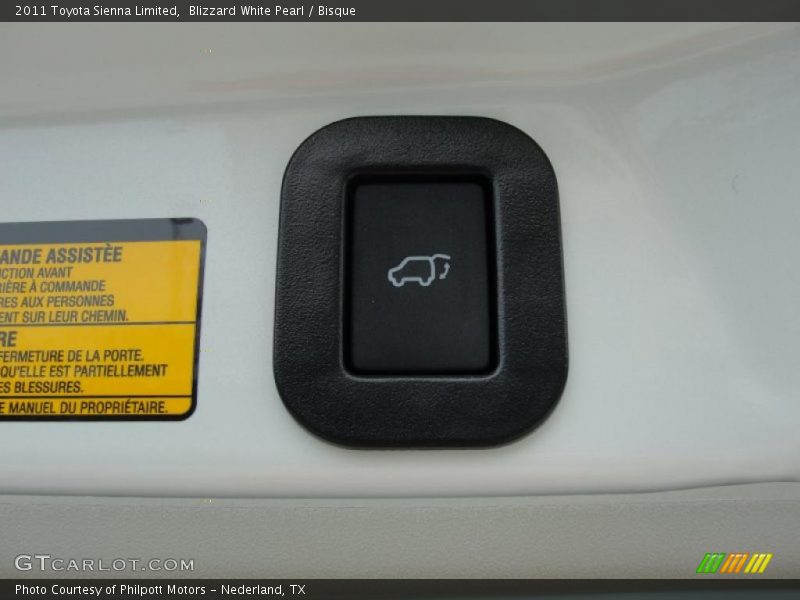 Blizzard White Pearl / Bisque 2011 Toyota Sienna Limited