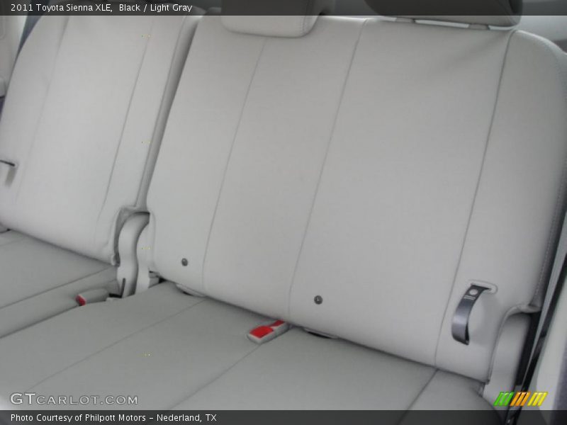 Black / Light Gray 2011 Toyota Sienna XLE