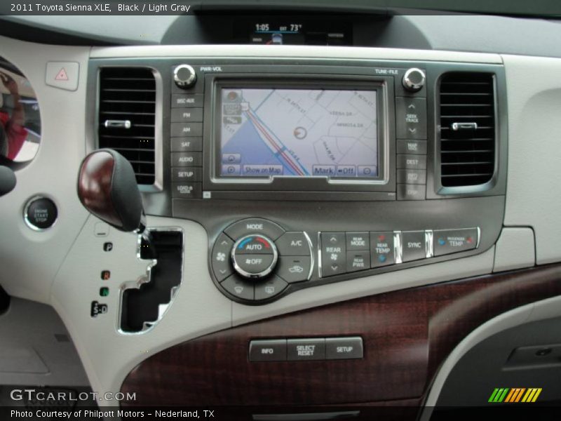Navigation of 2011 Sienna XLE