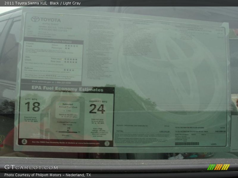 Black / Light Gray 2011 Toyota Sienna XLE