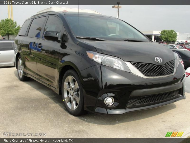 Black / Dark Charcoal 2011 Toyota Sienna SE