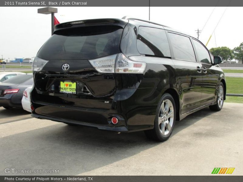 Black / Dark Charcoal 2011 Toyota Sienna SE