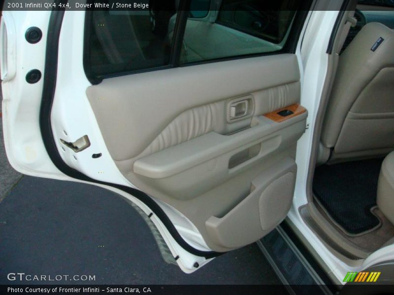 Dover White / Stone Beige 2001 Infiniti QX4 4x4