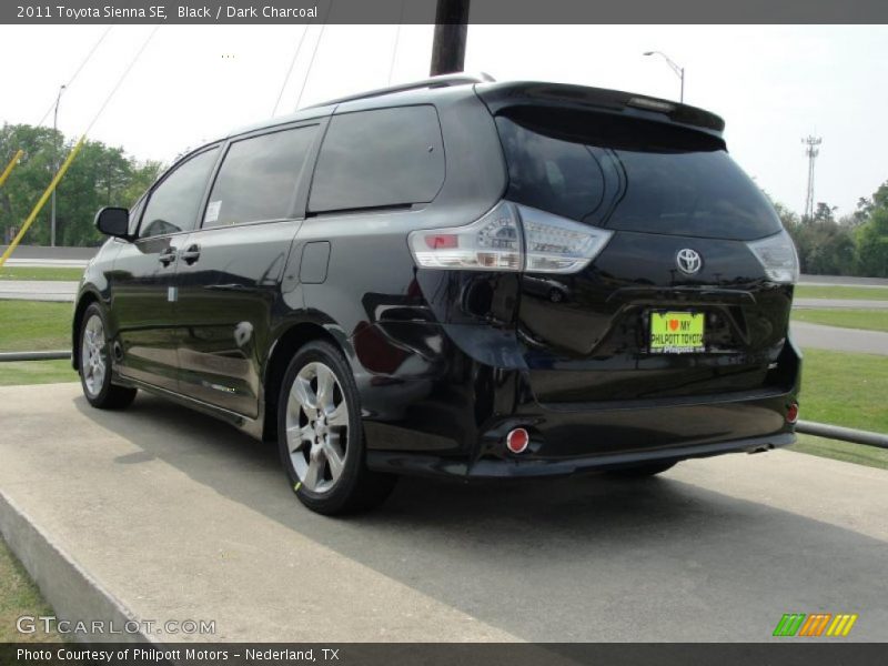 Black / Dark Charcoal 2011 Toyota Sienna SE