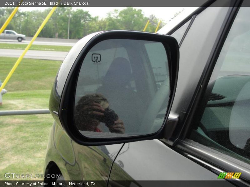 Black / Dark Charcoal 2011 Toyota Sienna SE