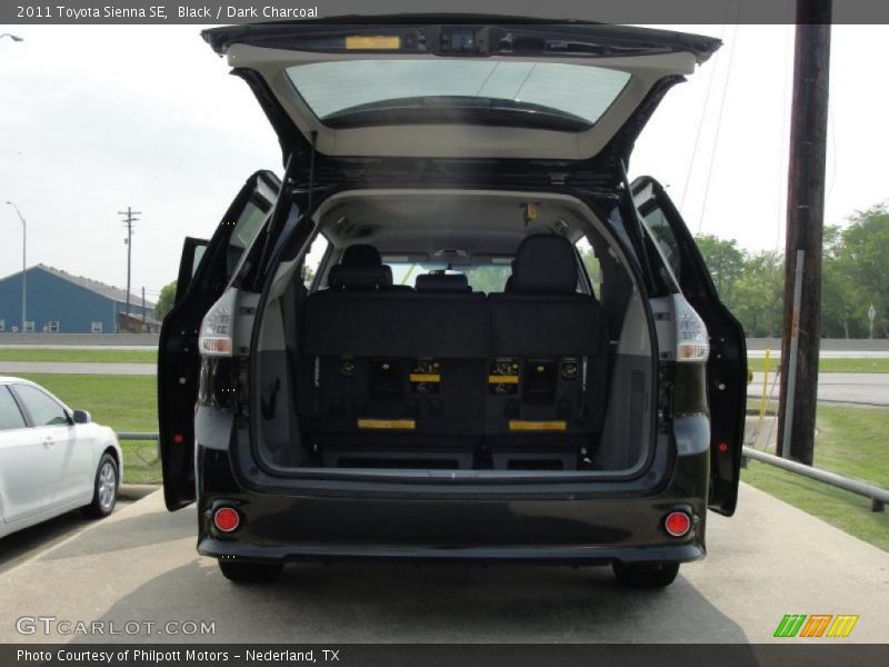 Black / Dark Charcoal 2011 Toyota Sienna SE