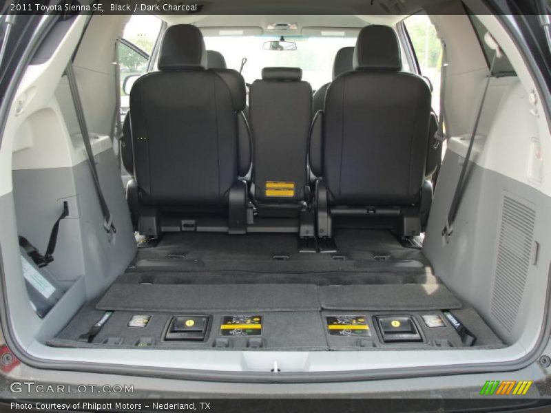  2011 Sienna SE Trunk