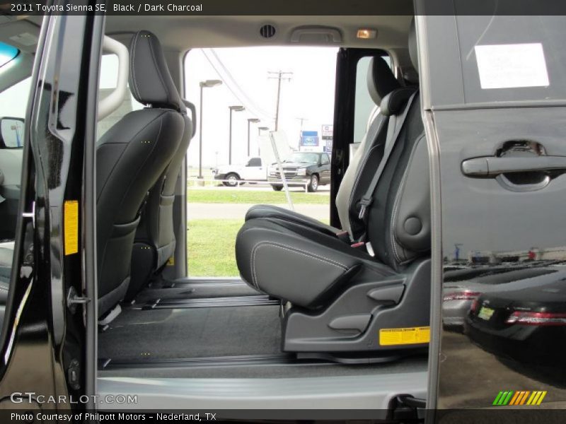  2011 Sienna SE Dark Charcoal Interior