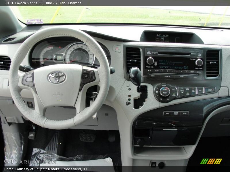Dashboard of 2011 Sienna SE
