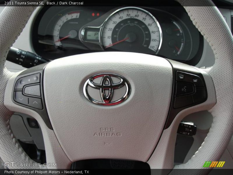 Black / Dark Charcoal 2011 Toyota Sienna SE