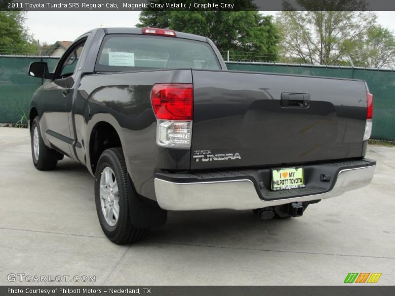 Magnetic Gray Metallic / Graphite Gray 2011 Toyota Tundra SR5 Regular Cab