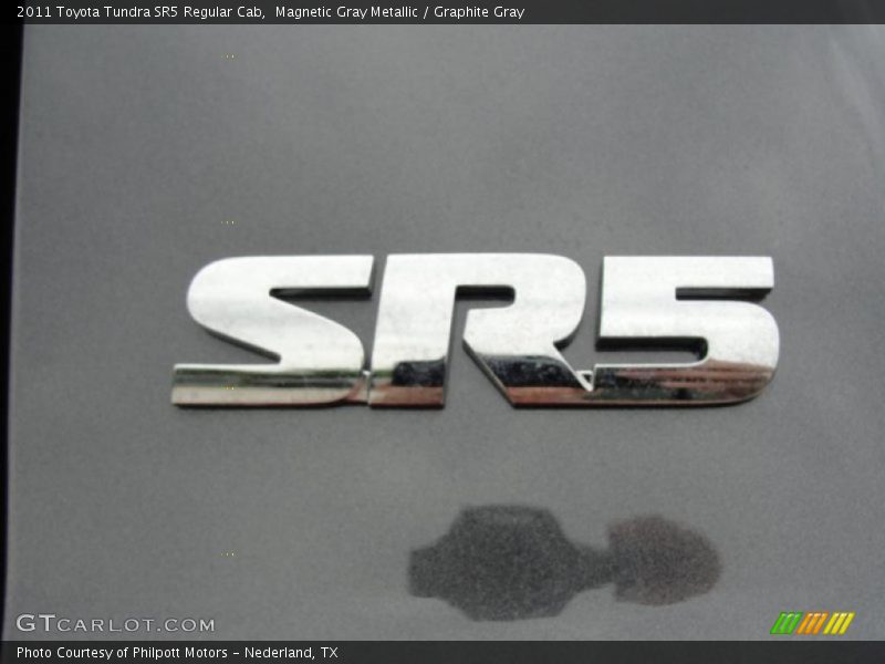  2011 Tundra SR5 Regular Cab Logo