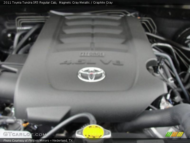 Magnetic Gray Metallic / Graphite Gray 2011 Toyota Tundra SR5 Regular Cab