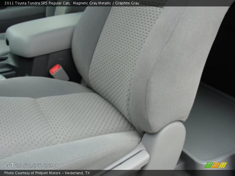 Magnetic Gray Metallic / Graphite Gray 2011 Toyota Tundra SR5 Regular Cab