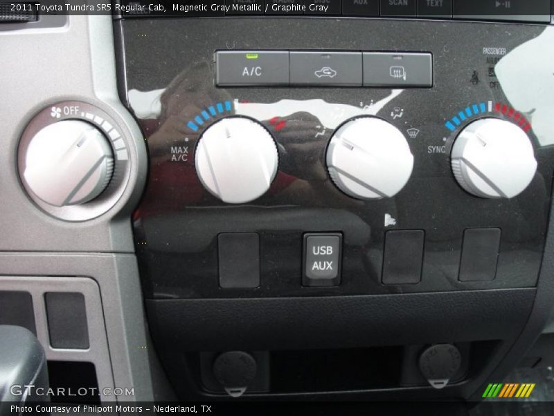 Controls of 2011 Tundra SR5 Regular Cab