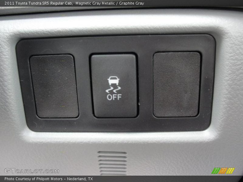 Magnetic Gray Metallic / Graphite Gray 2011 Toyota Tundra SR5 Regular Cab