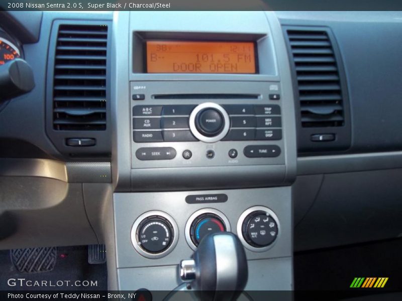 Super Black / Charcoal/Steel 2008 Nissan Sentra 2.0 S