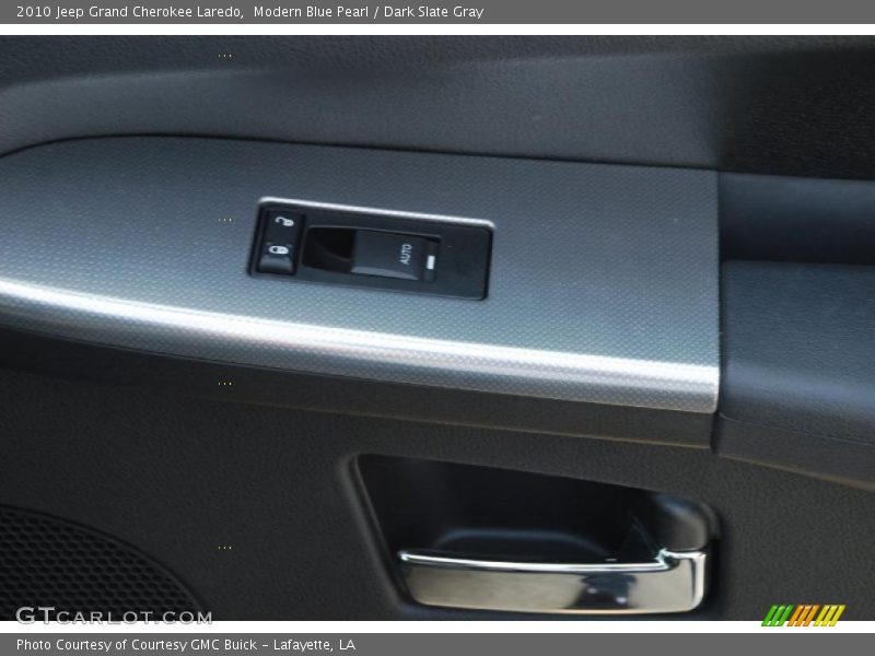 Modern Blue Pearl / Dark Slate Gray 2010 Jeep Grand Cherokee Laredo