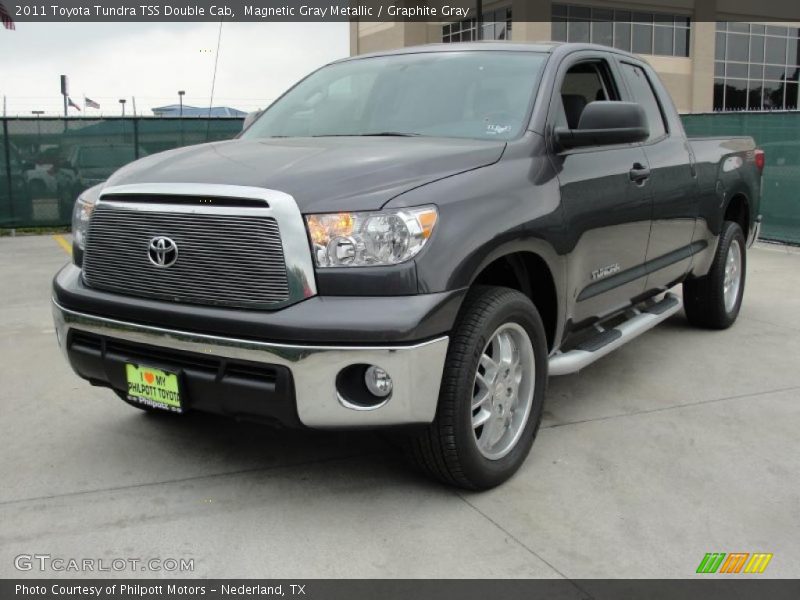 Front 3/4 View of 2011 Tundra TSS Double Cab