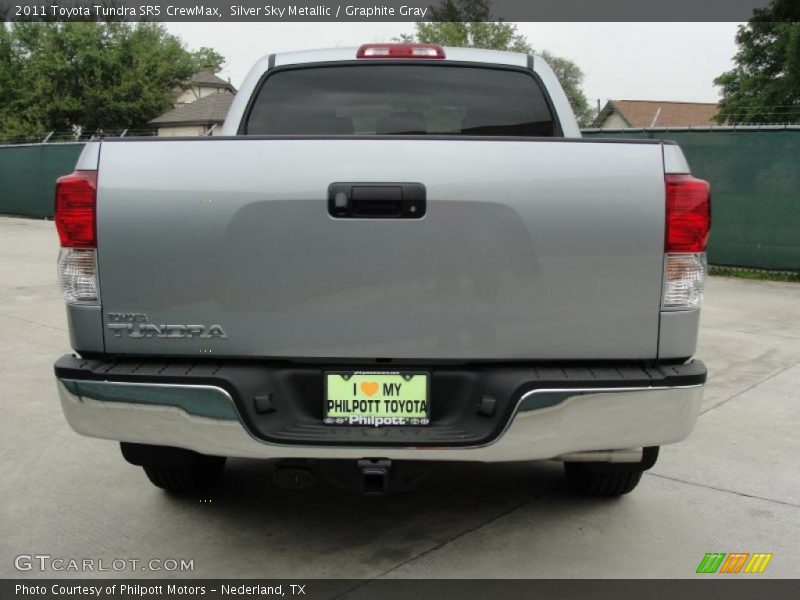 Silver Sky Metallic / Graphite Gray 2011 Toyota Tundra SR5 CrewMax