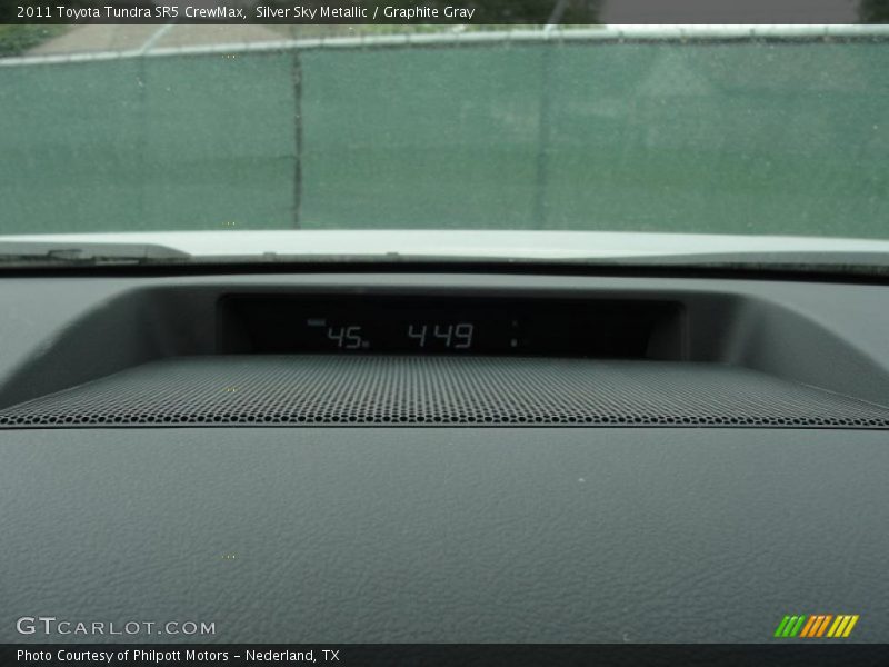 Silver Sky Metallic / Graphite Gray 2011 Toyota Tundra SR5 CrewMax