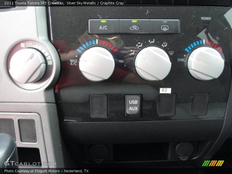 Controls of 2011 Tundra SR5 CrewMax