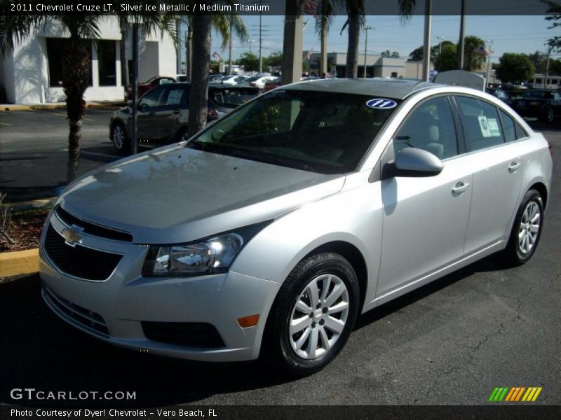 Silver Ice Metallic / Medium Titanium 2011 Chevrolet Cruze LT