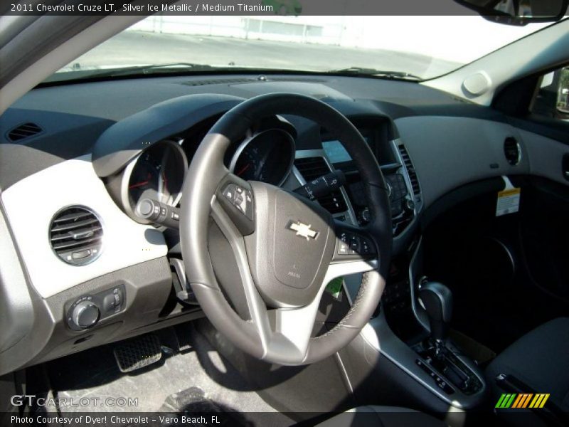 Silver Ice Metallic / Medium Titanium 2011 Chevrolet Cruze LT