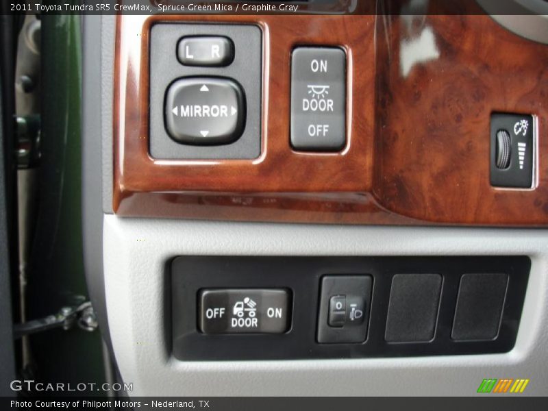 Controls of 2011 Tundra SR5 CrewMax