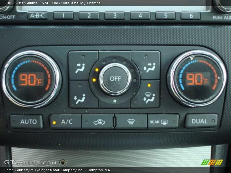 Controls of 2007 Altima 3.5 SL