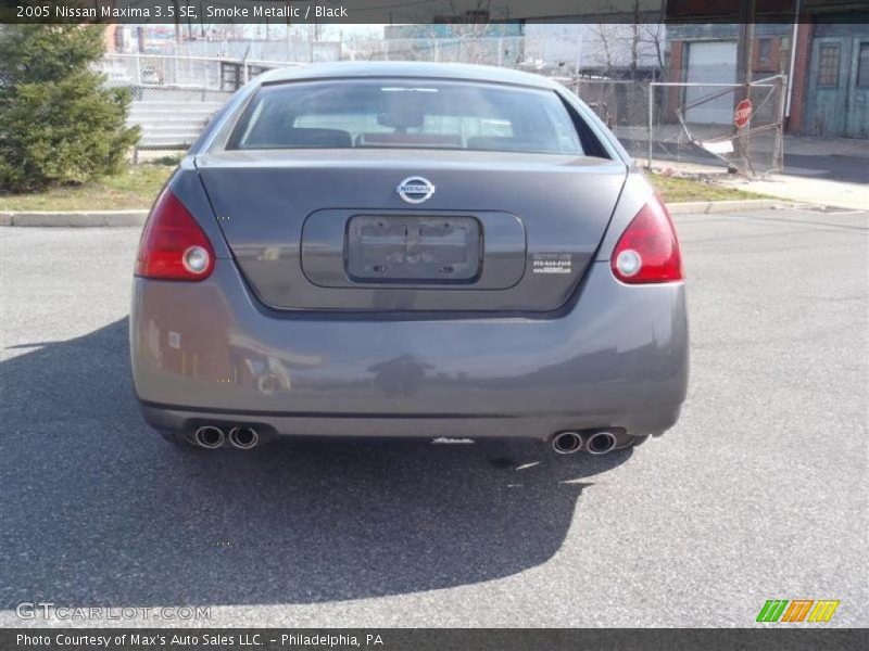 Smoke Metallic / Black 2005 Nissan Maxima 3.5 SE
