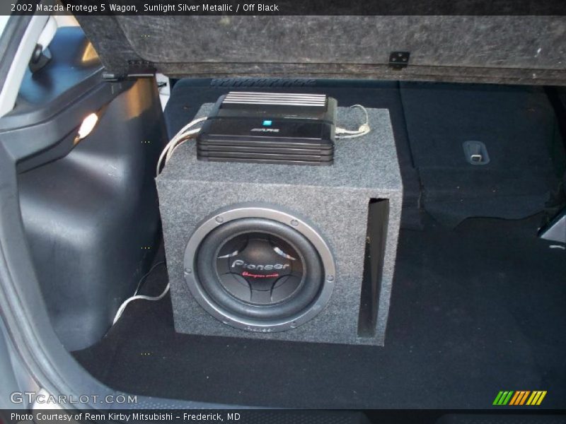 Sunlight Silver Metallic / Off Black 2002 Mazda Protege 5 Wagon