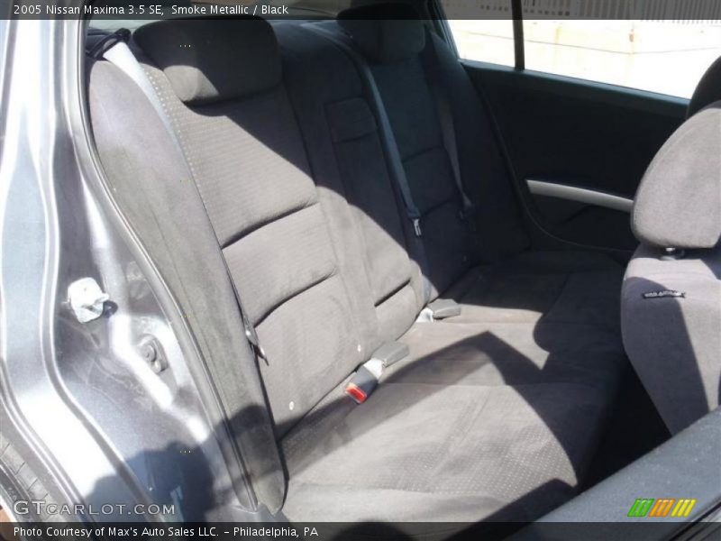 Smoke Metallic / Black 2005 Nissan Maxima 3.5 SE
