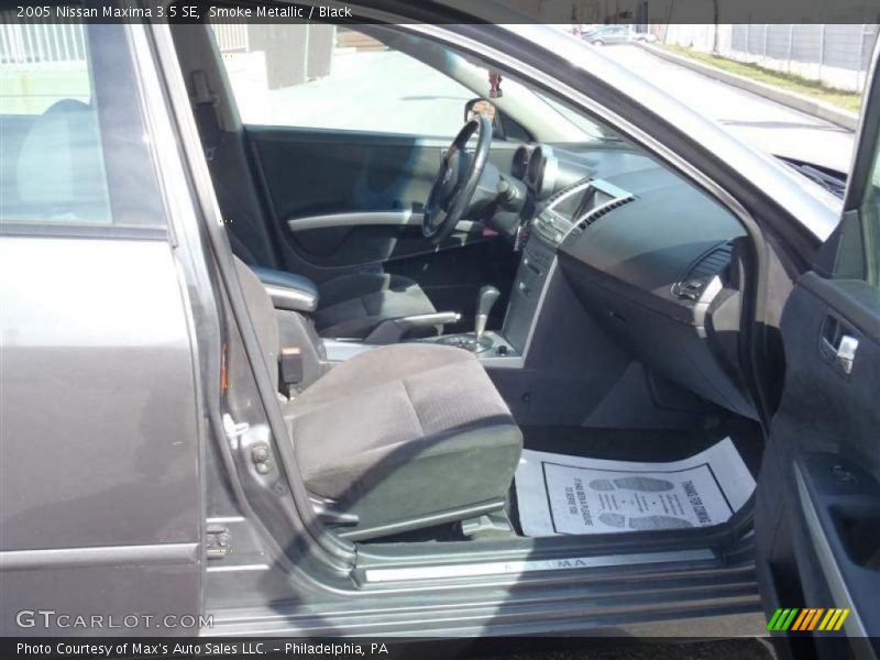 Smoke Metallic / Black 2005 Nissan Maxima 3.5 SE