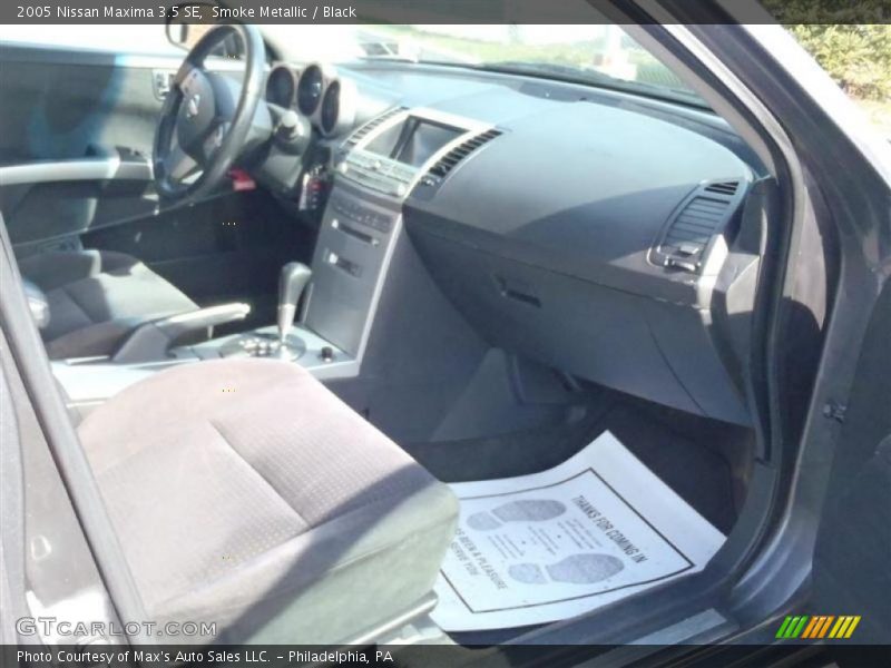 Smoke Metallic / Black 2005 Nissan Maxima 3.5 SE