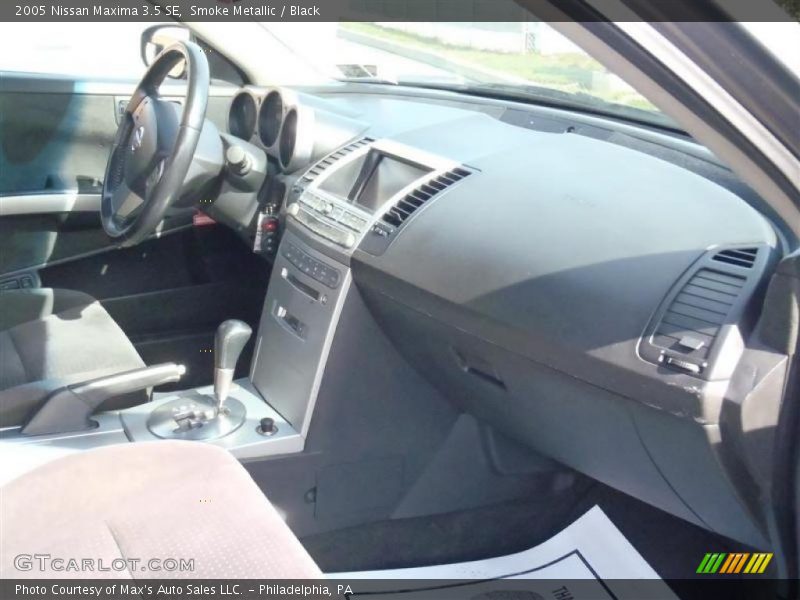 Smoke Metallic / Black 2005 Nissan Maxima 3.5 SE
