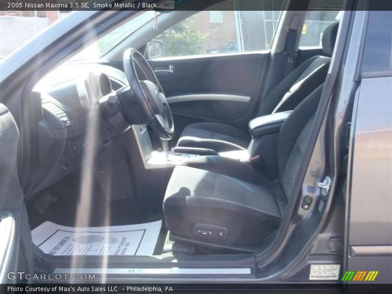 Smoke Metallic / Black 2005 Nissan Maxima 3.5 SE