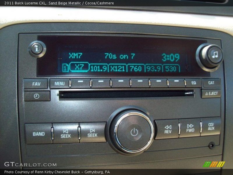 Sand Beige Metallic / Cocoa/Cashmere 2011 Buick Lucerne CXL