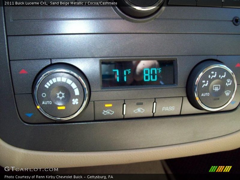Sand Beige Metallic / Cocoa/Cashmere 2011 Buick Lucerne CXL