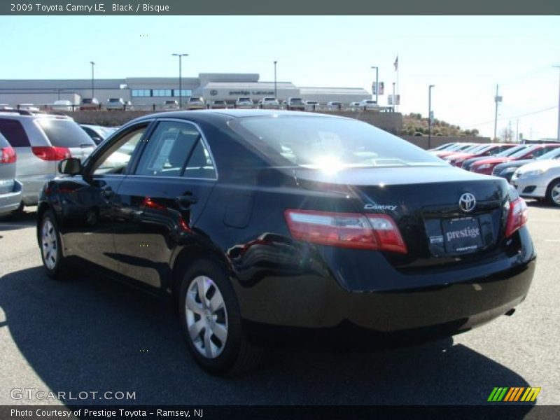 Black / Bisque 2009 Toyota Camry LE